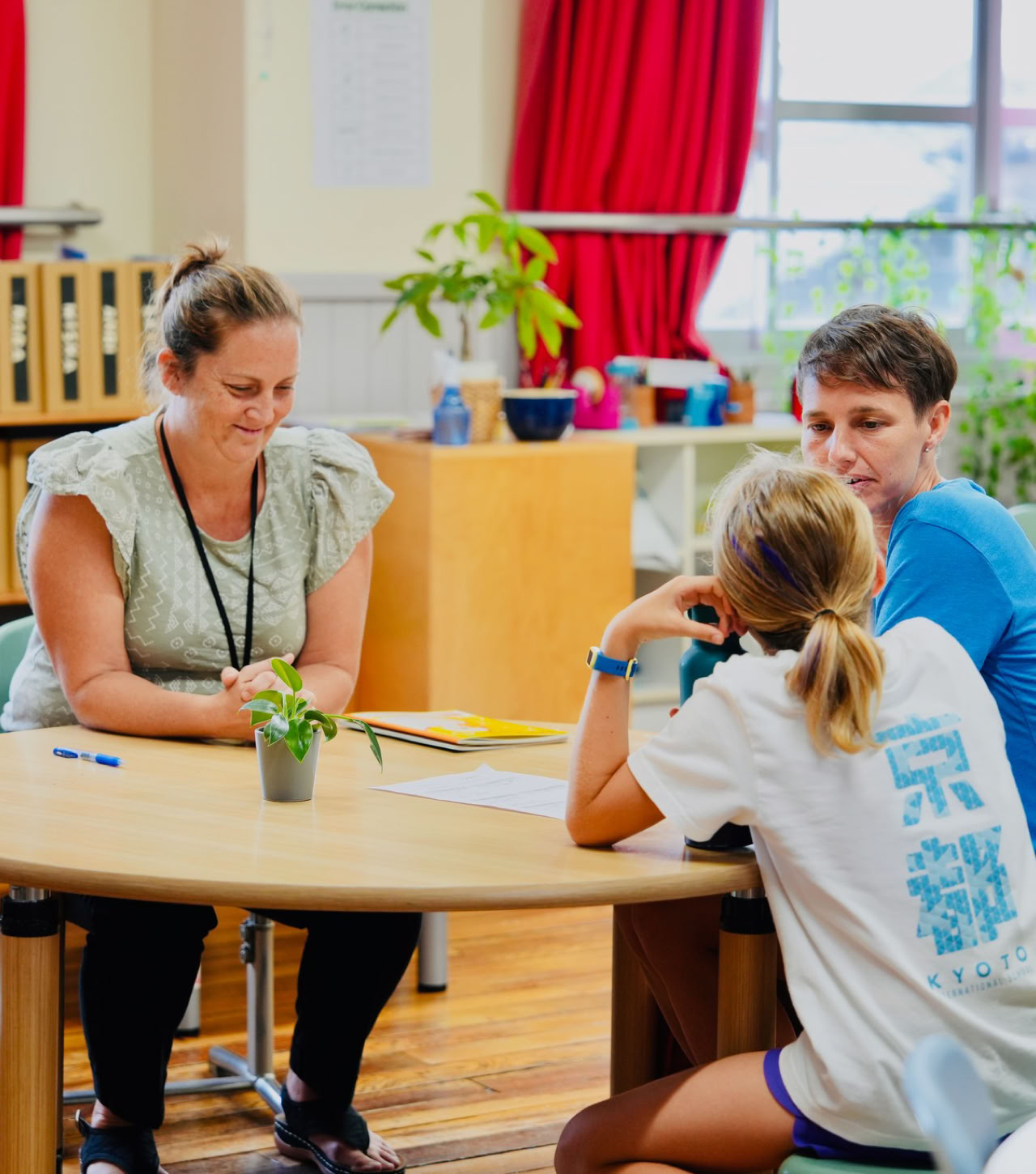 Exceptional teaching is at the heart of inspiring your child&rsquo;s learning journey. At KIS, our dedicated international faculty brings extensive experience, expertise, and a passion for innovation. Committed to lifelong learning, they foster a dynamic environment where students thrive.